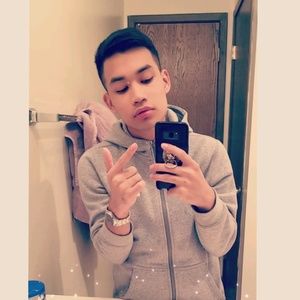 Meet your Posher, Giovanni